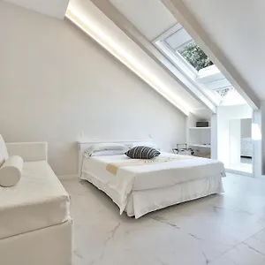 Lara Amalfi